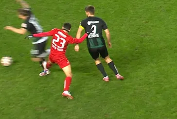 Tayyip Talha Sanuç'tan korkunç faul! Kırmızı kart gördü!