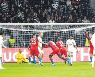 Almanya’da gol düellosu