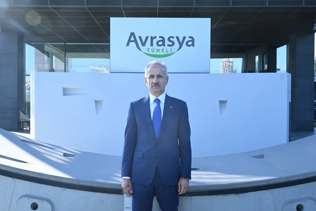 avrasya-tunelinde-gunluk-arac-gecis-rekoru-94489a-cikti-1788855950257.jpg Avrasya Tüneli’nde günlük geçiş rekoru yenilendi: 4 Eylül’de 94.489 araç geçti-2