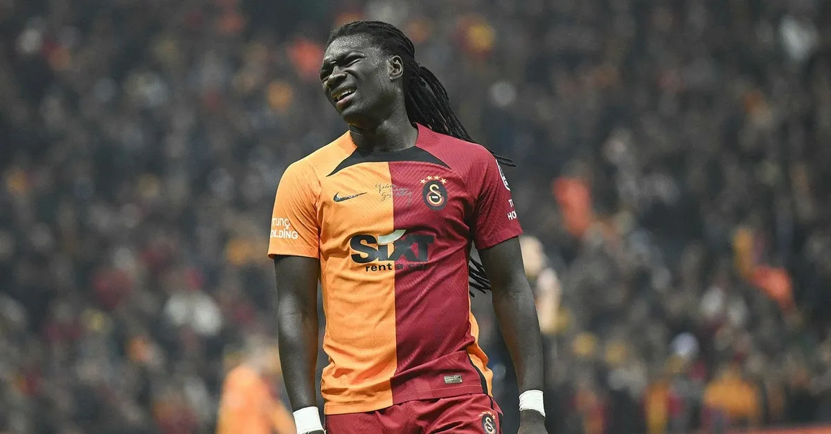 Galatasaray’da Gomis yerine o gelecek!