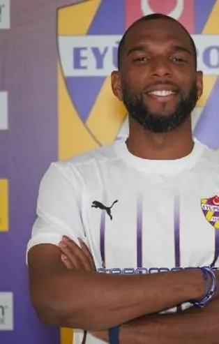 Eyüpspor, Ryan Babel ile sözleşme imzaladı