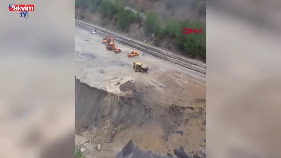 Adana'da helikopter pisti çöktü!