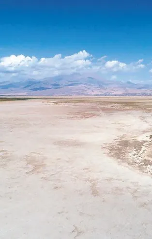 Yay Gölü'nde kuraklık