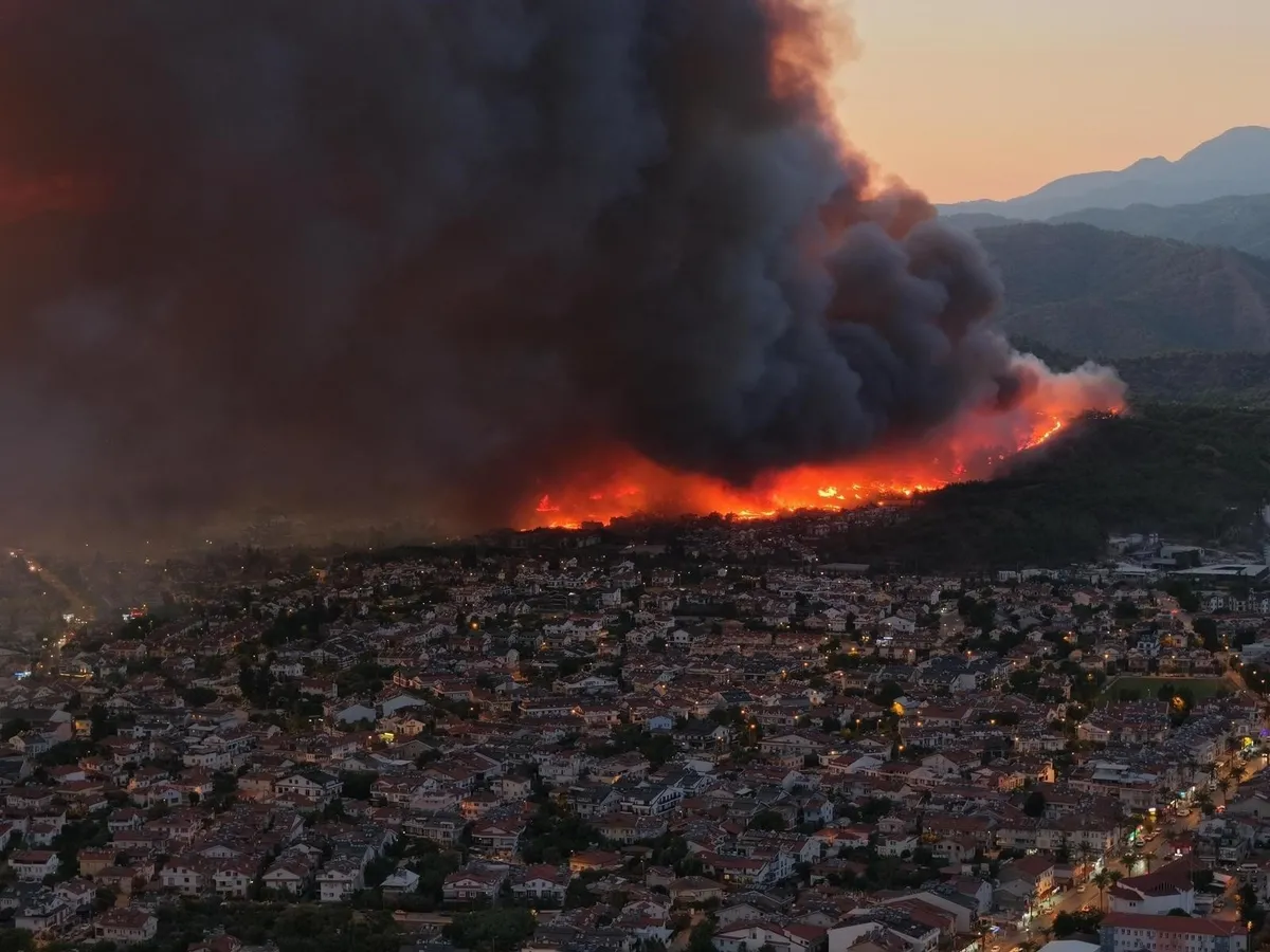 fethiye-yangininda-ilk-yerli-helikopter-nefes-goreve-cikti-1787955792118.jpeg Fethiye yangınında ilk yerli helikopter Nefes göreve çıktı: Özellikleri nelerdir?-3