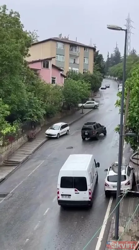 Üsküdar'da İETT otobüsünden yola dökülen mazot ortalığı karıştırdı! Araçlar birbirine girdi - 8