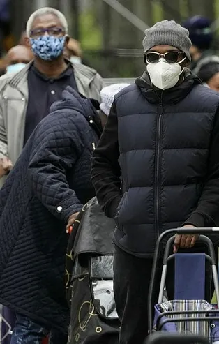 ABD'de Kovid-19 kabusu sürüyor! Prof. Dr. Mehmet Çilingiroğlu: Her 5 ABD'liden biri işsiz kaldı