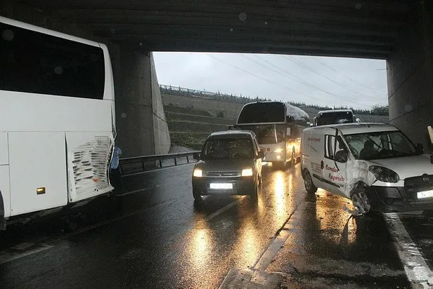 Son dakika: TEM'de meydana gelen 3 farklı kaza trafiği durma noktasına getirdi-1