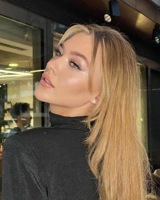 soyledikleriyle-yaptiklari-ortusmuyor-oyuncu-melisa-dongel-estetik-yaptiranlari-elestirdi-1705012912706.jpeg Söyledikleriyle yaptıkları örtüşmüyor! Oyuncu Melisa Döngel, estetik yaptıranları eleştirdi-2