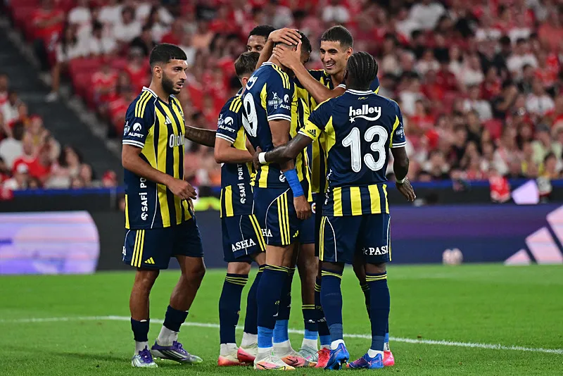 Fenerbahçe'de ıslak imzalar atılıyor! 4 yıldız yolda - 1