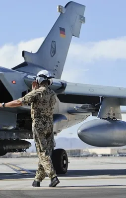 İncirlik'te Alman uçaklarına uçuş yasağı