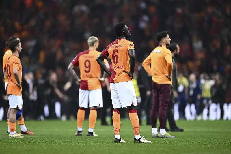 Galatasaray şampiyonluk maçına çıkıyor! Okan Buruk'tan yıldız isme kesik - 11
