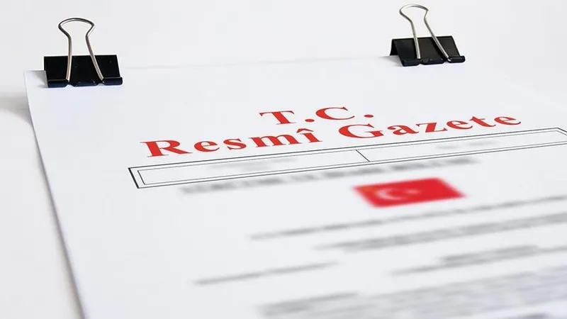 resmi-gazetede-yayimlandi-akaryakit-fiyatlarinda-esel-mobil-sistemine-gecildi-1772659649928.jpeg Resmi Gazete'de yayımlandı! Akaryakıt fiyatlarında eşel mobil sistemine geçildi-3