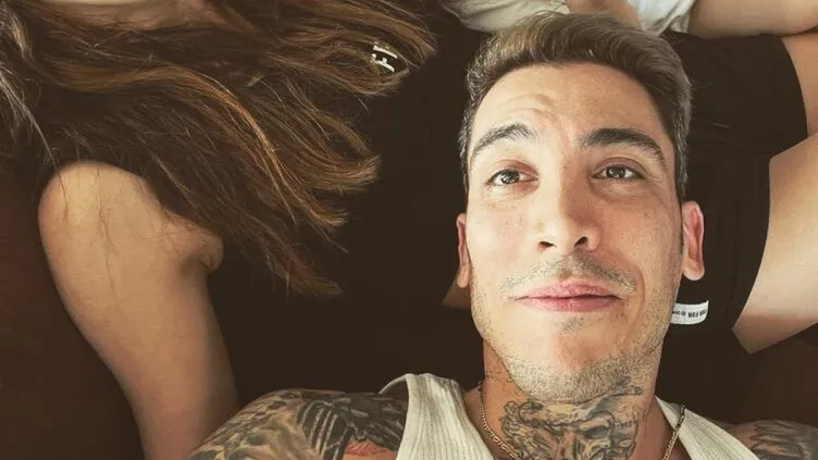 Çeşme 'öykü'sü! Can Bonomo ve eşi Öykü Karayel İstanbul’u terk etti! | Ünlü çift bakın nereye yerleşti?