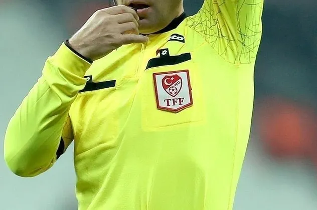 SON DAKİKA: Süper Lig'de ilk haftanın hakemleri açıklandı
