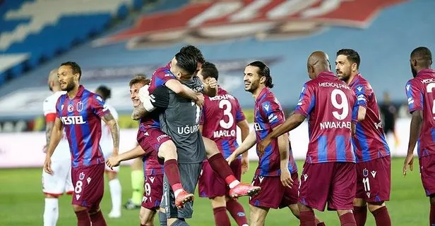 Trabzonspor sahasında Antalyaspor’u mağlup etti