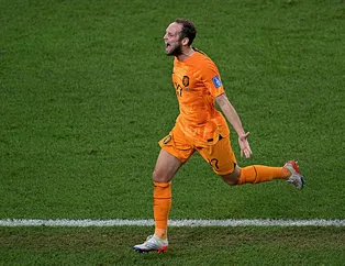 Son dakika Beşiktaş haberleri... Beşiktaş'ta sol bek Daley Blind çılgınlığı
