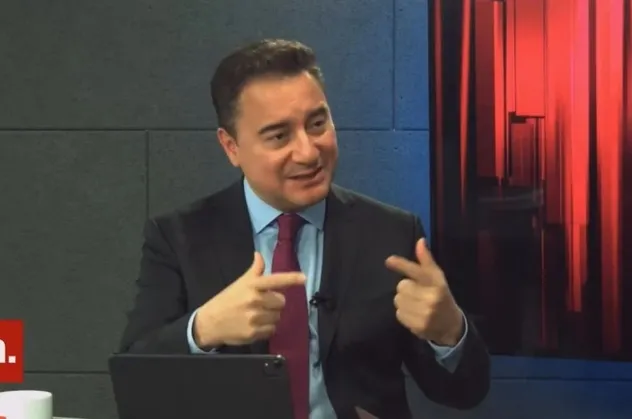 6'lı masada Ahmet Davutoğlu'ndan sonra bu kez de Ali Babacan krizi! 0.9'luk oyuna bakmadan rahat seçilirim dedi! Bakalım ortakları ne diyecek