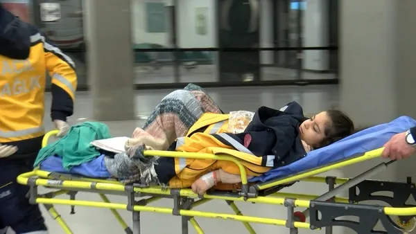 Yaralı olarak getirilen minik Eymen’in 'baba' diye ağlaması yürek parçaladı-6