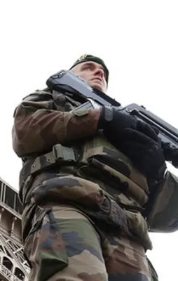 Fransa'da OHAL beşinci kez uzatıldı