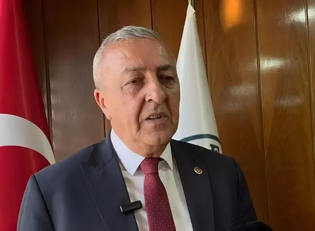 mesut-ozarslandan-sonra-gokhan-budak-bombasi-ozgur-ozel-esimle-gorustu-kocaniz-dik-durmadi-1773306165293.jpeg Mesut Özarslan'dan sonra Gökhan Budak bombası! "Özgür Özel eşimle görüştü: Kocanız dik durmadı!"-4