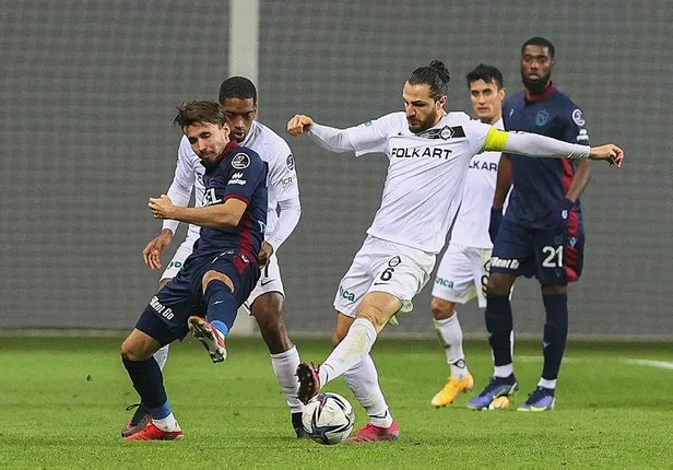izmir-firtinali-altay-1-2-trabzonspor-mac-sonucu-ozet-1640113645138.jpeg İzmir 'Fırtına'lı! (Altay 1-2 Trabzonspor MAÇ SONUCU ÖZET)-5