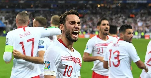 Milan’ın yeni hocası Stefano Pioli: Hakan bir yere gidemez