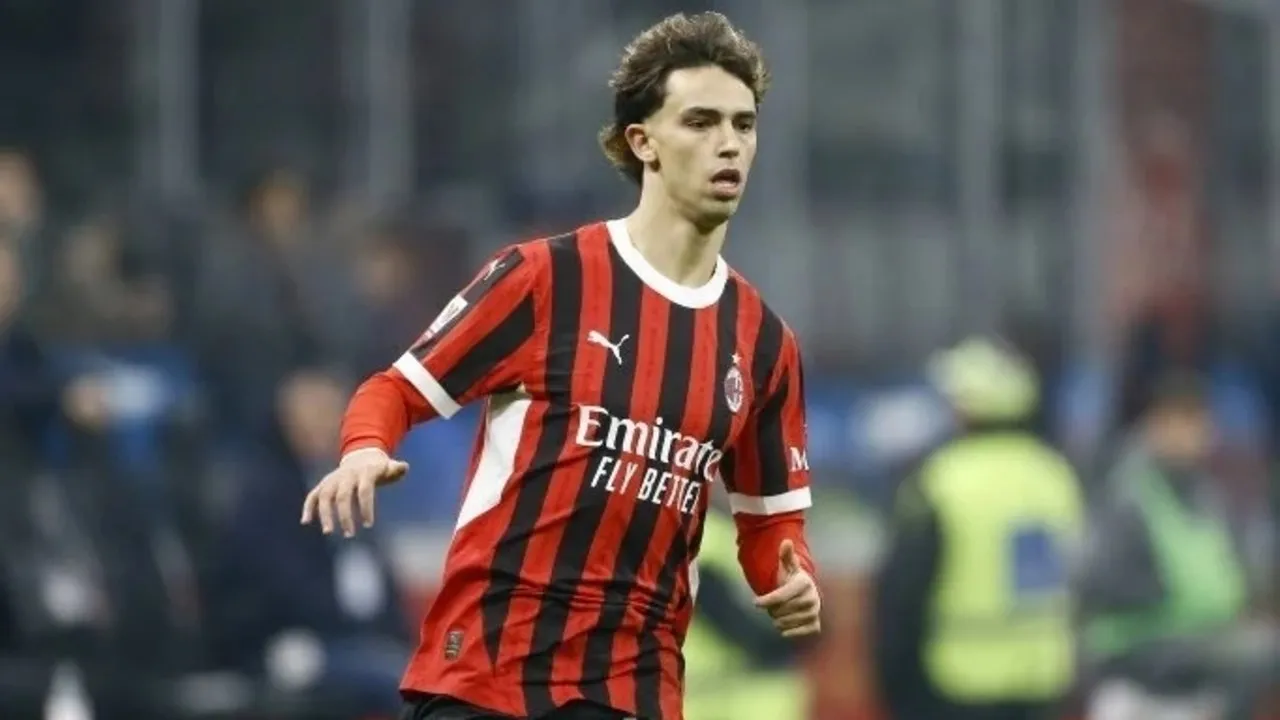 Joao Felix Milan’da kalmak istiyor