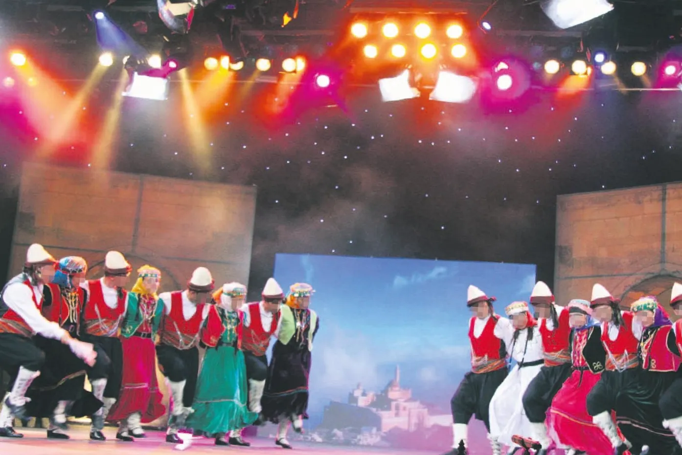 İnterpol halaya girdi