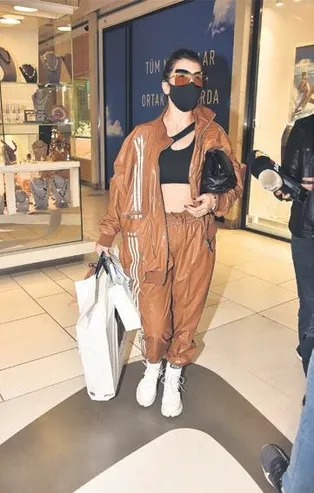 Hande Yener, tarzıyla ilgi odağıydı