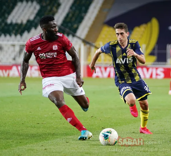 Fenerbahçe-Sivasspor maçı sonrası Mert Hakan Yandaş, Emre Belözoğlu'nun yanına gitti! Dikkat çeken kare - 5