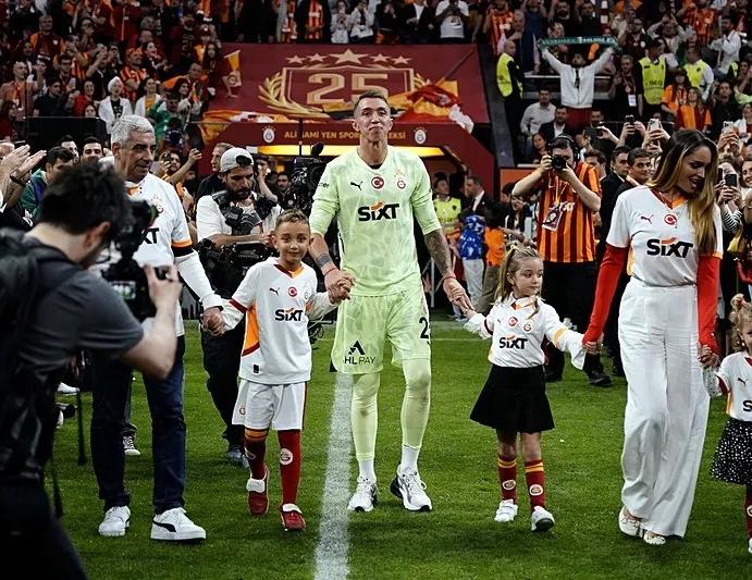 Muslera Estudiantes’e