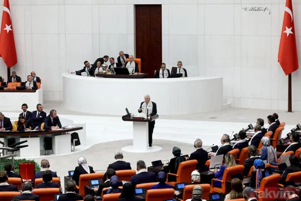 TBMM'deki Filistin oturumuna katılmamıştı! CHP Genel Başkanı Özgür Özel'in ayağı kırıldı - 11