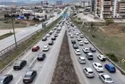 Son dakika: Bayram tatilcileri dönüş yolunda! 43 ilin geçiş güzergahında trafik yoğunluğu! İstanbul'da da trafik kilit! | YOL DURUMU