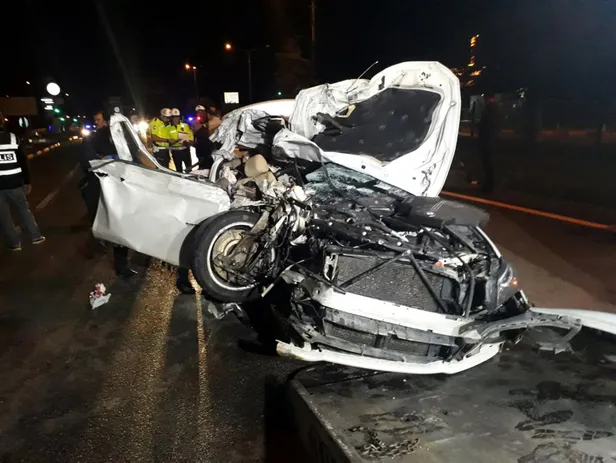 Isparta'da feci kaza! Ortalık savaş alanına döndü-1