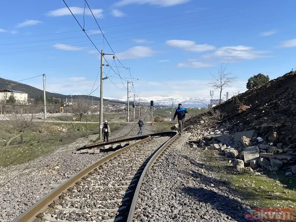 Uzman isimlerden dehşete düşüren yorumlar! Türkiye'nin 3 metre hareket etti - 18