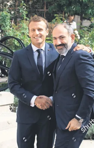 Azerbaycan'dan tokat yiyen Paşinyan, Rusya ve ABD’nin umurunda olmadı! Geriye Macron’la olan karanlık bağı kaldı