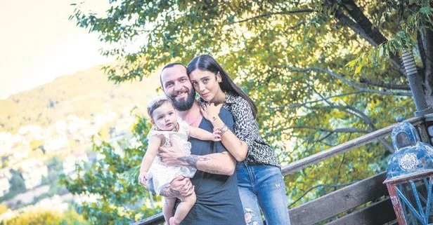Eşi Özlem Ada Şahin’le ikinci kızları Zeynep’i kucağına almak için gün sayan Berkay’dan ’Baby Shower’ partisi açıklaması