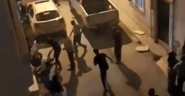 Bursa'da iki aile taşlı sopalı birbirine girdi! O anlar kamerada