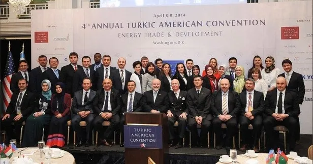 Takvim.com.tr, FETÖ ilişkisini ifşa etmişti... AK Parti Grup Başkanvekili Emin Akbaşoğlu CHP'li Engin Özkoç’u o fotoğrafla yerin dibine soktu-7