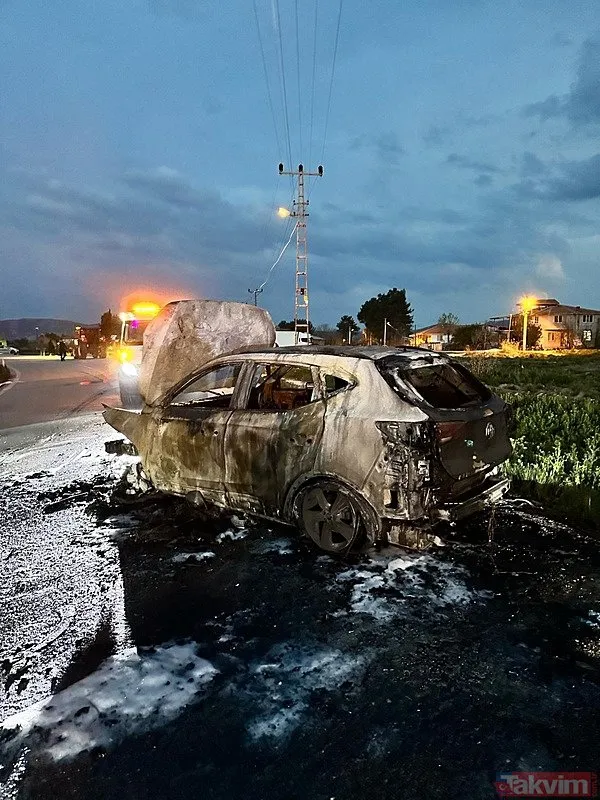 Burdur’da feci kaza! Araçlar hurdaya döndü
