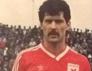 Milli futbolcunun annesine komşu şoku