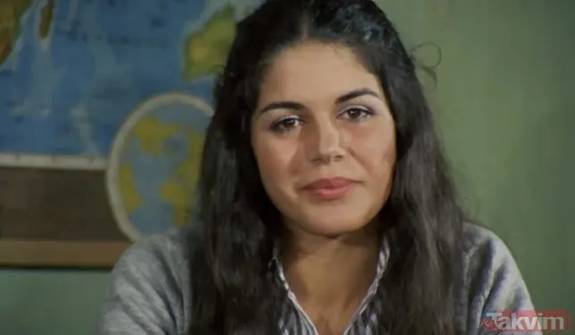 67'lik Semra Özdamar’ın son haline bakın! “Yıllar ona acımamış” Yeşilçam efsanesi Hababam Sınıfı'nın masum yüzlü Semra hocasıydı... - 27