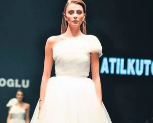 Podyumda prova yaptı