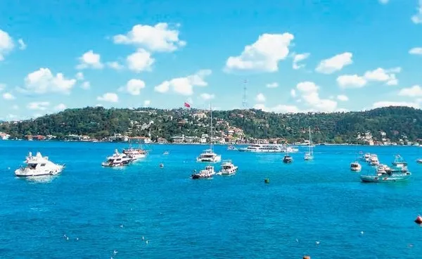 Boğaz’ın gözdesi Bebek magazin ve sosyete dünyasının gözdesi! Etiler’de oturan Serenay Sarıkaya gözünü Bebek’e dikti-1