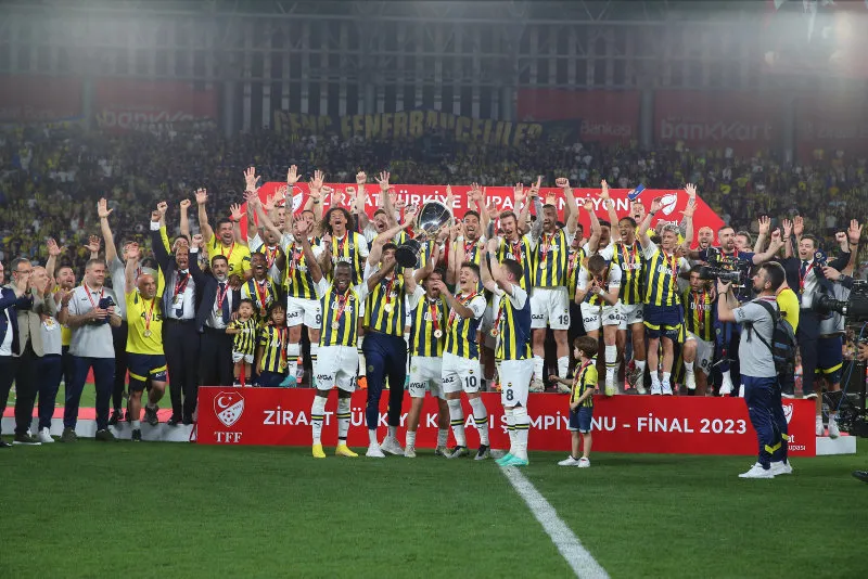 Fenerbahçe'ye menajerlerden dev teklif! 80 milyon euroluk yıldız - 2