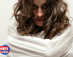 Rüyada deli görmek ne anlama gelir? Rüyada deli saldırısına uğramak neye işarettir? Rüyada deli kadın görmek hayırlı mıdır?