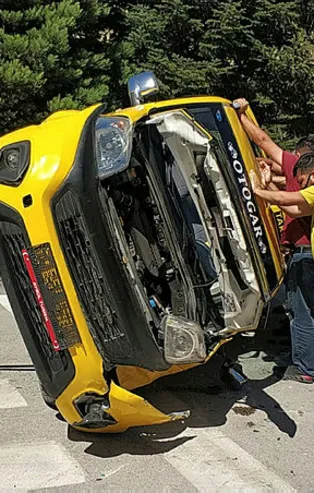 Burdur'da feci kaza! 8 yaralı