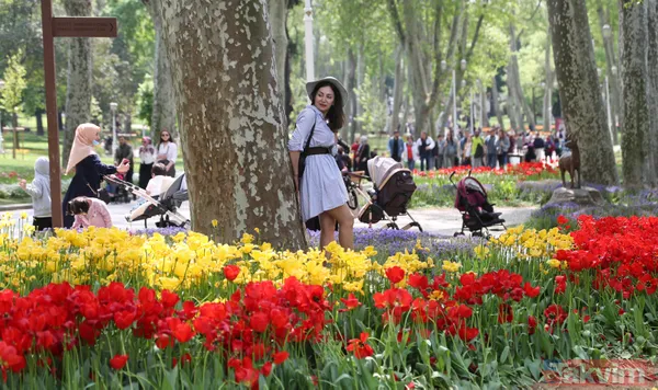 İstanbul Gülhane Parkı 10 katı ziyaretçi ağırladı! Laleler talan edildi - 22