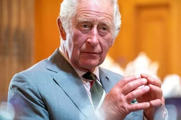 73 yıl sonra tahta çıkan kral: III. Charles! Parmaklarındaki şişliklerin nedeni ne? Doktorlar merak edilen soruyu yanıtladı