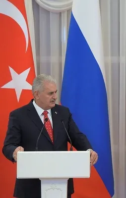 Başbakan Yıldırım, Medvedev ile görüştü